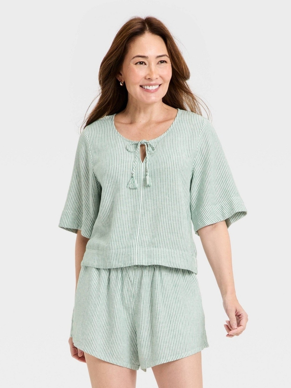 Universal Thread Green and White Striped Two-Piece Set Linen Blend Medium